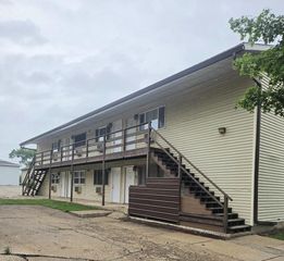 425 10th STREET N, La Crosse, WI 54601