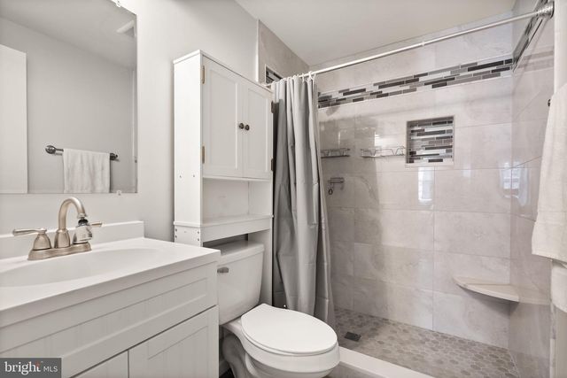 14724 SAINT GERMAIN DR, Centreville, VA 20121