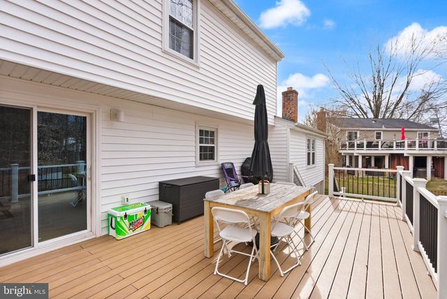 14724 SAINT GERMAIN DR, Centreville, VA 20121