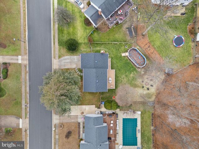 14724 SAINT GERMAIN DR, Centreville, VA 20121