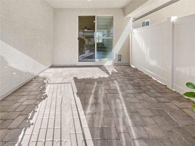 6106 Scarlet Leaf Street, Las Vegas, NV 89148