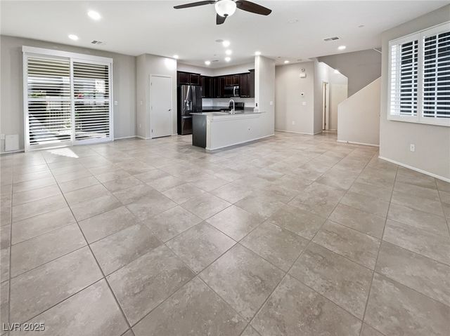 6106 Scarlet Leaf Street, Las Vegas, NV 89148