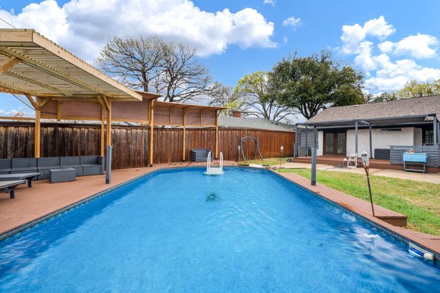 10922 Ferndale Road, Dallas, TX 75238