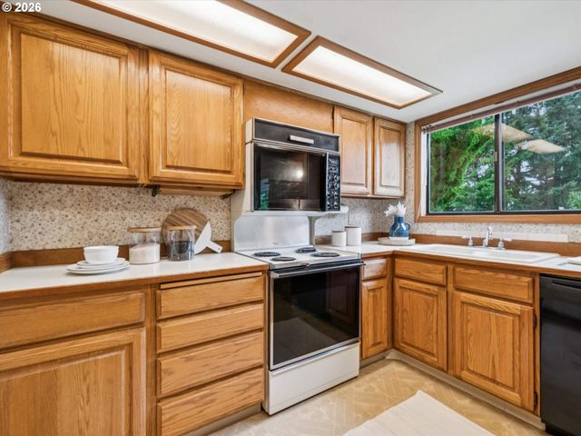 16800 Sw EDMINSTON Rd, Wilsonville, OR 97070