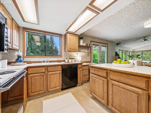 16800 Sw EDMINSTON Rd, Wilsonville, OR 97070