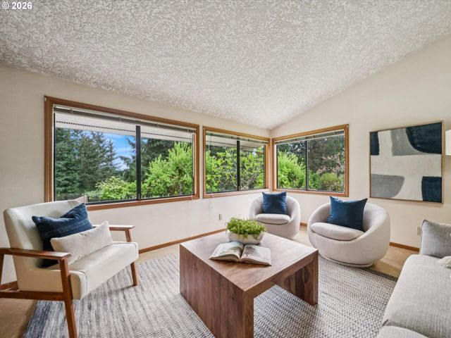 16800 Sw EDMINSTON Rd, Wilsonville, OR 97070