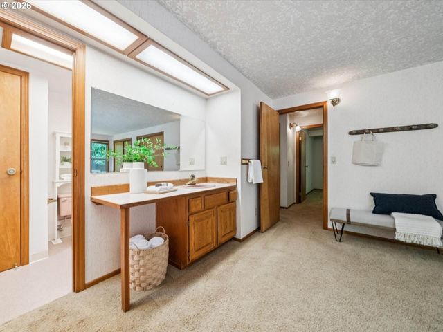 16800 Sw EDMINSTON Rd, Wilsonville, OR 97070