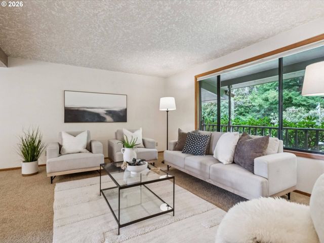 16800 Sw EDMINSTON Rd, Wilsonville, OR 97070