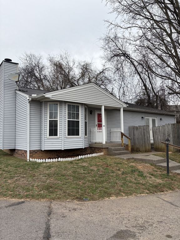 808 Patio Ct, Nashville, TN 37214