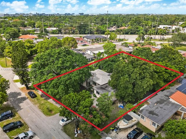 350 To To Lo Chee Drive, Hialeah, FL 33010