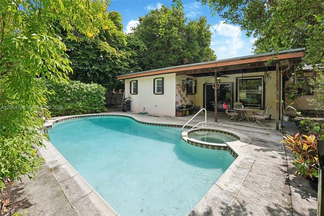 350 To To Lo Chee Drive, Hialeah, FL 33010