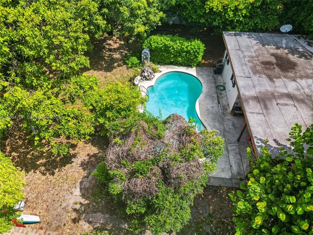 350 To To Lo Chee Drive, Hialeah, FL 33010