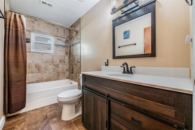 7210 57TH AVENUE N, St Petersburg, FL 33709