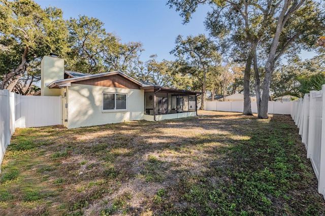 7210 57TH AVENUE N, St Petersburg, FL 33709