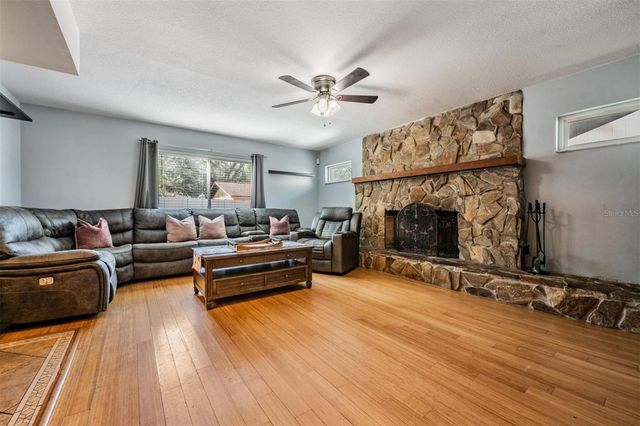 7210 57TH AVENUE N, St Petersburg, FL 33709