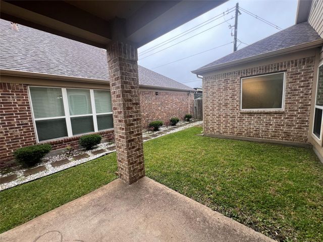 5410 Peppermint Lane, Baytown, TX 77521