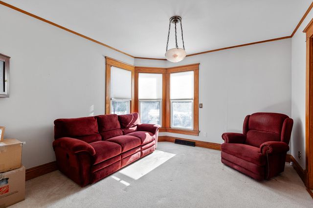 404 S Mckenzie Street S, Adrian, MI 49221