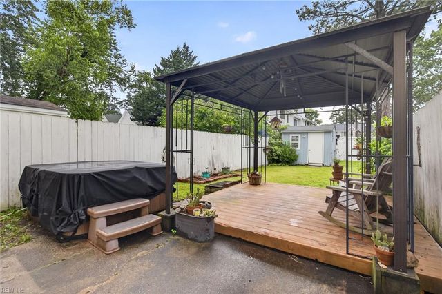 914 C AVE, Virginia Beach, VA 23451