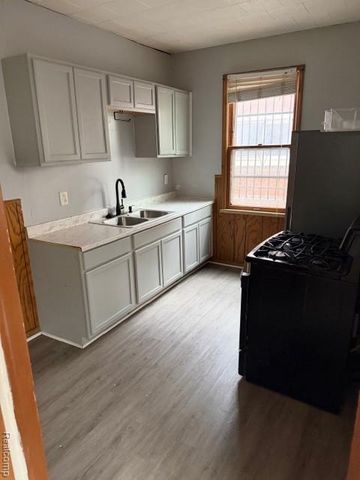 3757 Blaine Street, Detroit, MI 48206