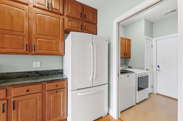 1908 S Prairie Winds Drive, Urbana, IL 61802