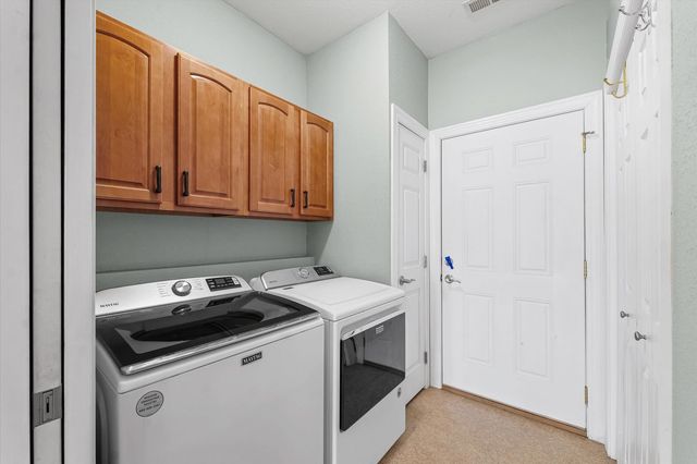 1908 S Prairie Winds Drive, Urbana, IL 61802