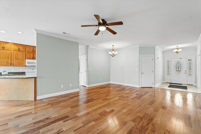 1908 S Prairie Winds Drive, Urbana, IL 61802