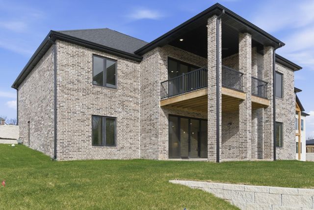 5990 S Clay Avenue, Springfield, MO 65810