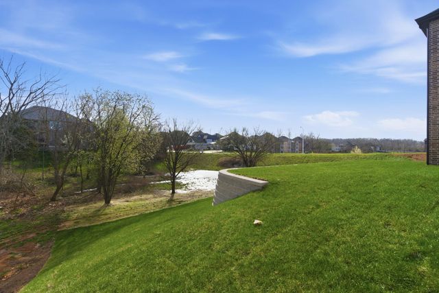 5990 S Clay Avenue, Springfield, MO 65810