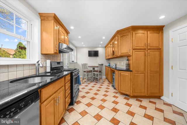404 LINCOLN AVENUE, Havertown, PA 19083
