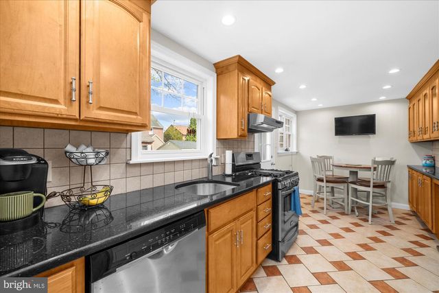 404 LINCOLN AVENUE, Havertown, PA 19083