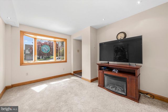 404 LINCOLN AVENUE, Havertown, PA 19083