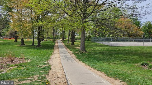 404 LINCOLN AVENUE, Havertown, PA 19083