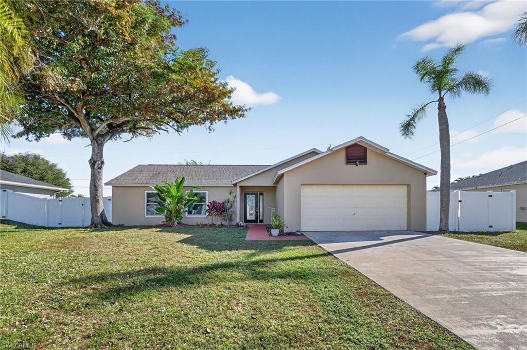 Image 41 of property listing at 1105 SW 11th PL, Cape Coral, FL 33991