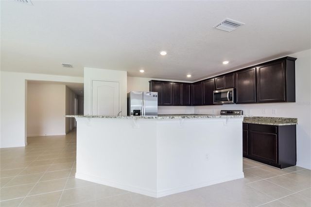 8512 SILVERBELL LOOP, Brooksville, FL 34613