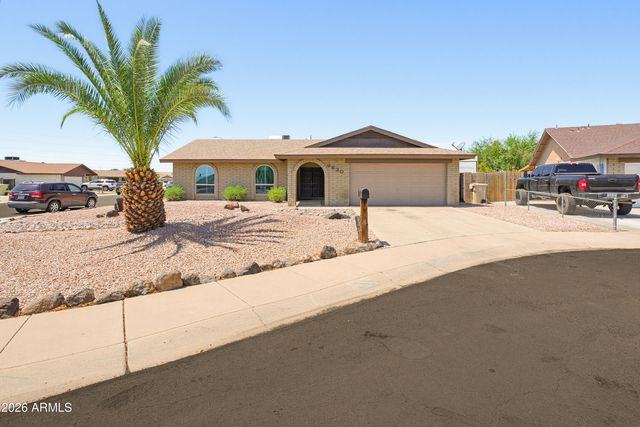 6620 W MERCER Lane, Glendale, AZ 85304