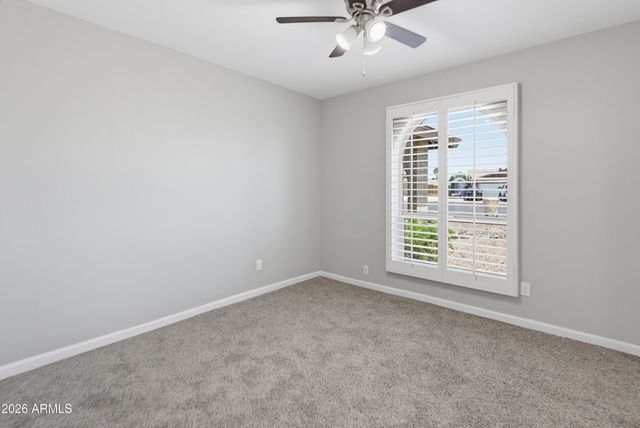 6620 W MERCER Lane, Glendale, AZ 85304