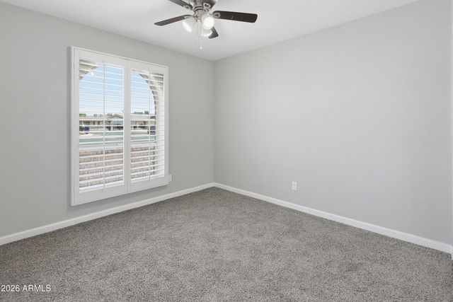 6620 W MERCER Lane, Glendale, AZ 85304