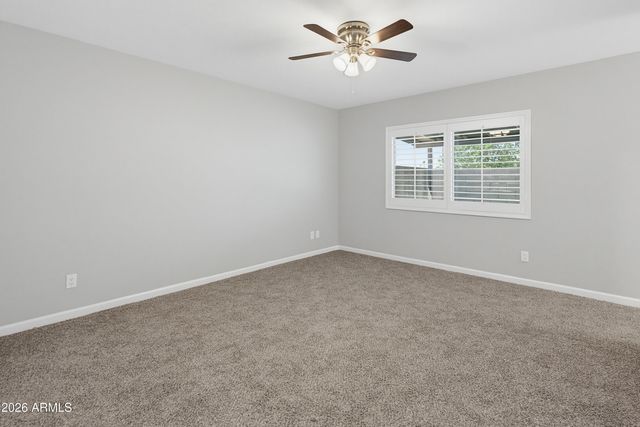 6620 W MERCER Lane, Glendale, AZ 85304
