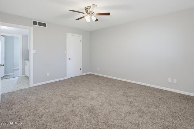 6620 W MERCER Lane, Glendale, AZ 85304