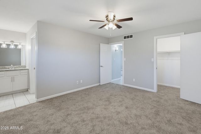 6620 W MERCER Lane, Glendale, AZ 85304