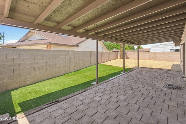 6620 W MERCER Lane, Glendale, AZ 85304