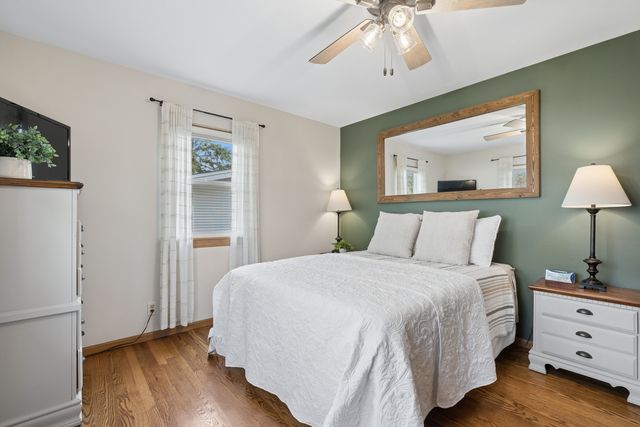 305 2nd Court, Crystal Lake, IL 60014