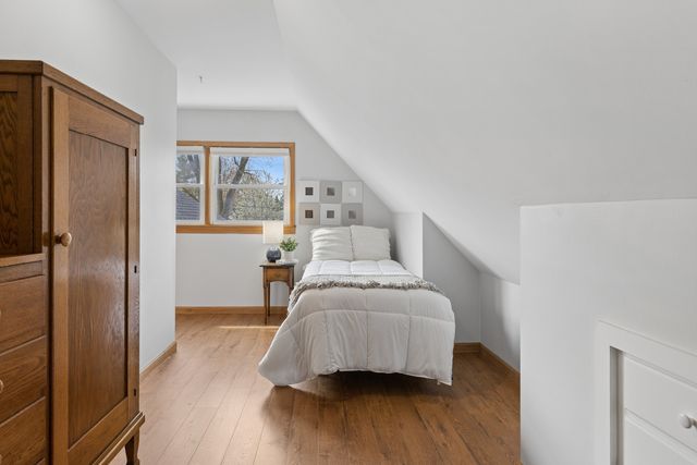 305 2nd Court, Crystal Lake, IL 60014