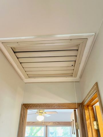 305 2nd Court, Crystal Lake, IL 60014