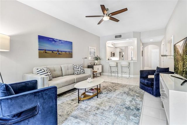 401 Bayfront PL 3204, Naples, FL 34102