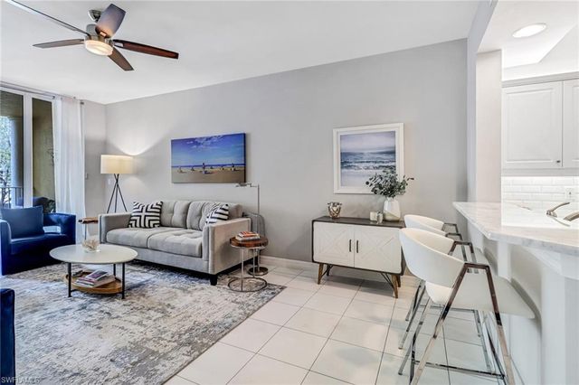 401 Bayfront PL 3204, Naples, FL 34102