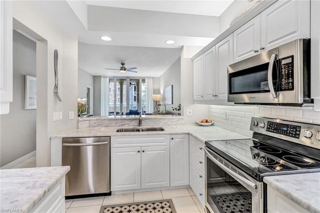 401 Bayfront PL 3204, Naples, FL 34102