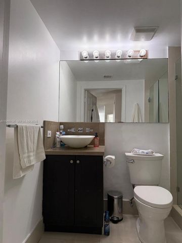 17145 N Bay Rd 4412, Sunny Isles Beach, FL 33160