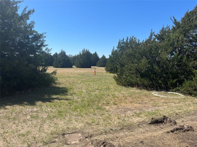 757 Reynolds Road, Whitewright, TX 75491