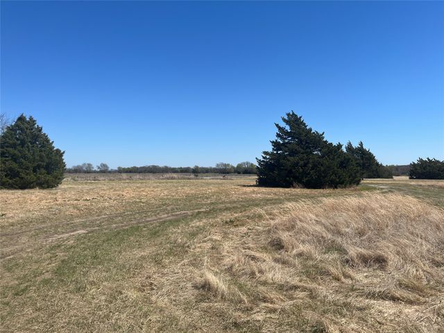 757 Reynolds Road, Whitewright, TX 75491